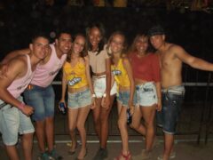 Oktober 10 Anos